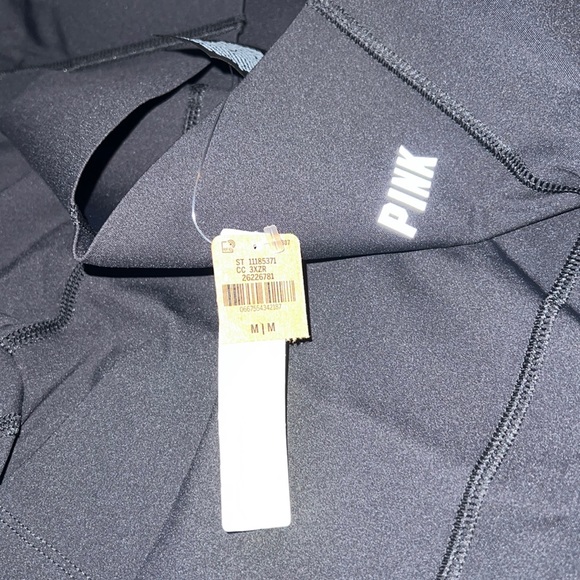 (M) Victoria's Secret/PINK COMPRESSION HIGH WAIST 3" SHORTIE - Picture 10 of 14